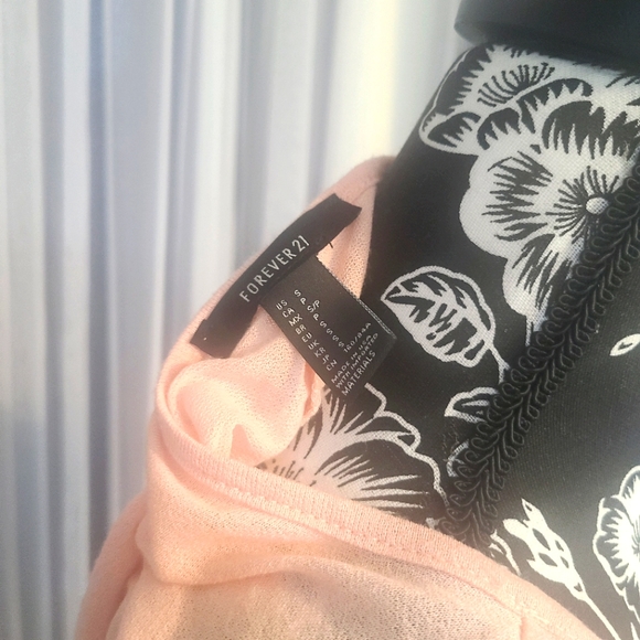 Forever 21 Long Sleeve Top - Picture 4 of 4